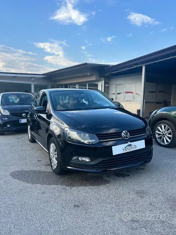 Usata VW Polo Trendline 75 CV (55 kW) 2015 Nero Berlina