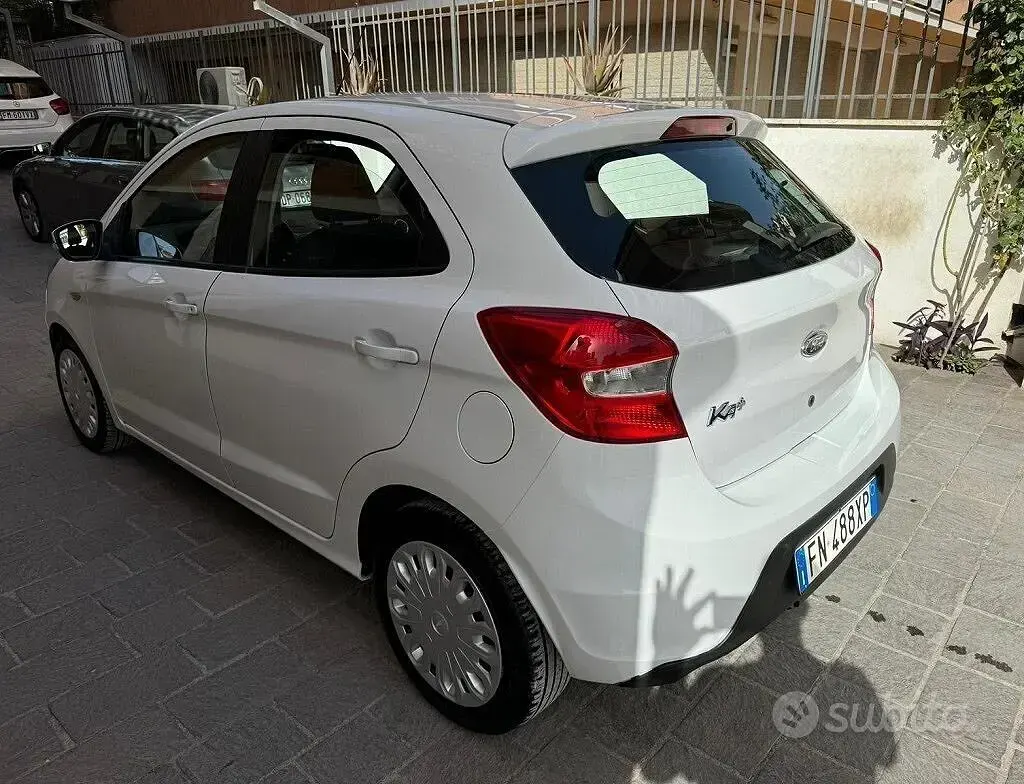 Usata Ford Ka Plus 69 CV (50 kW) 2018 Bianco Utilitaria