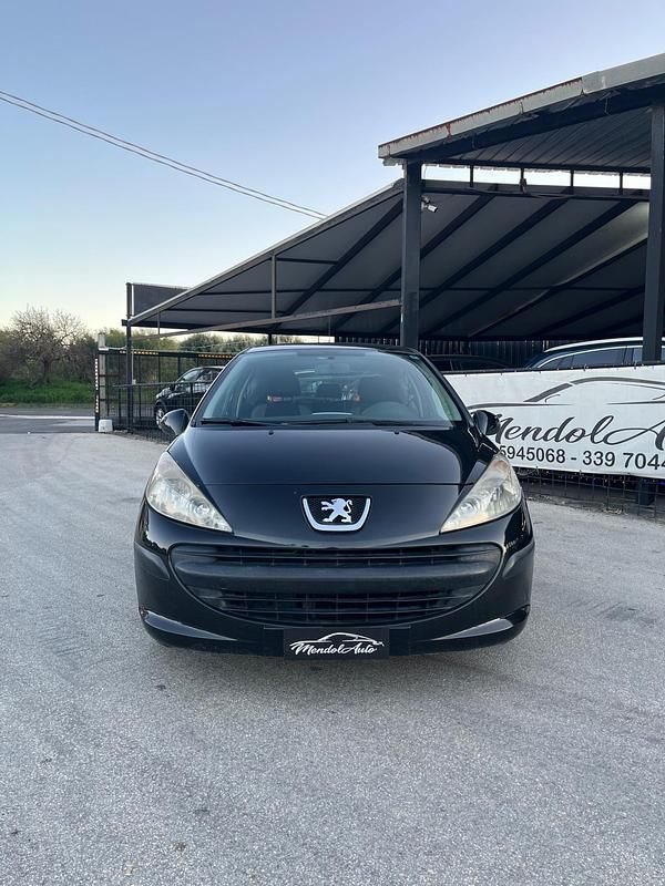 Usata Peugeot 207 75 CV (55 kW) 2008 Nero Berlina