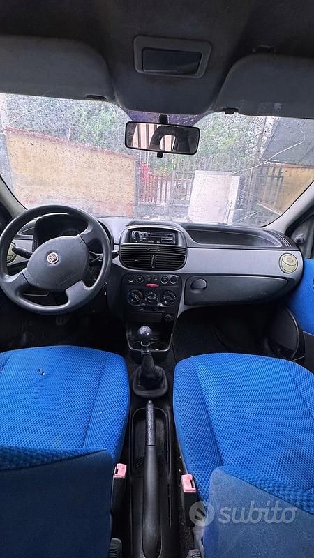 Usata Fiat Punto 60 CV (44 kW) 2000 Bianco Utilitaria