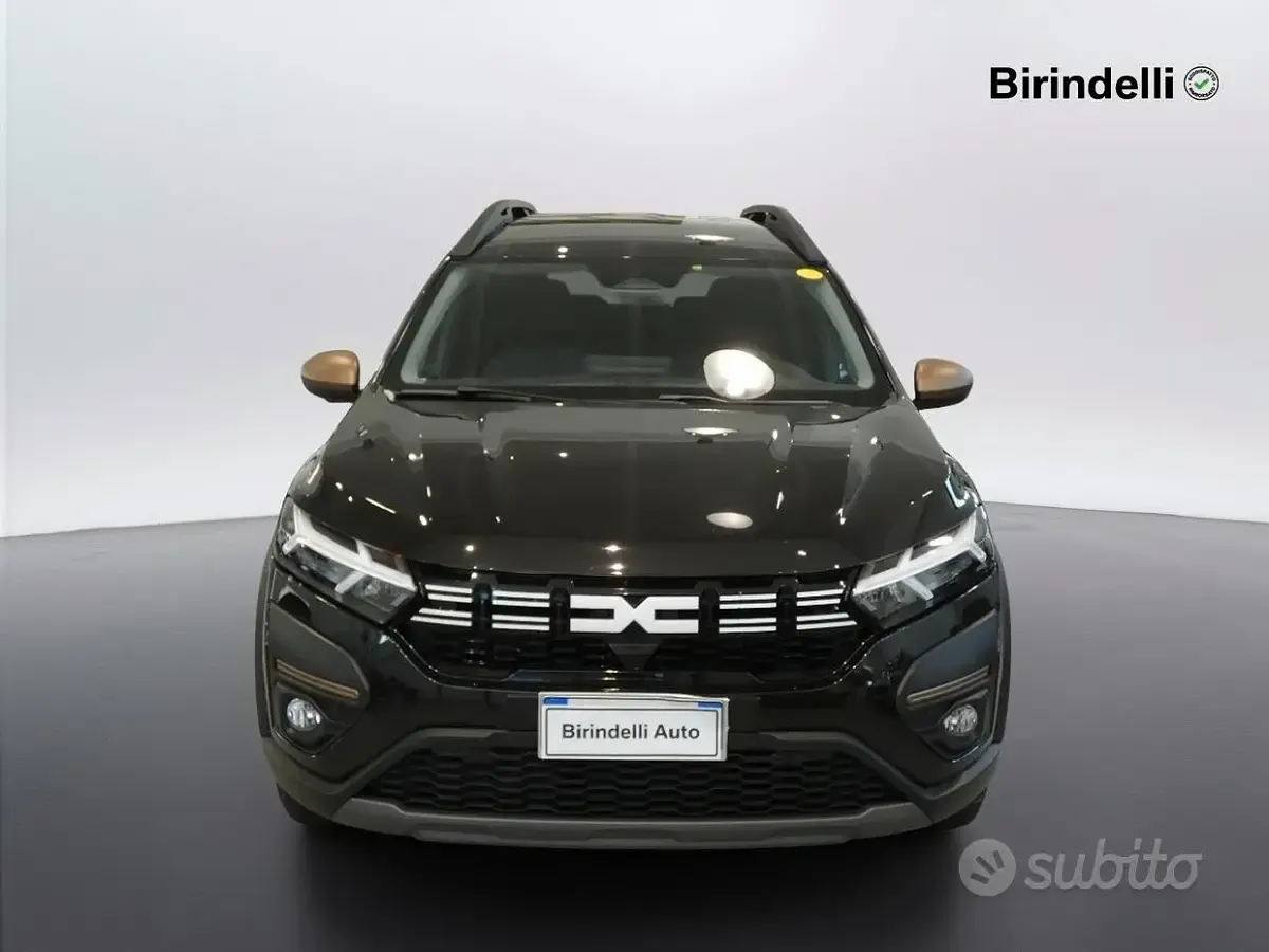 Usata Dacia Jogger Extreme 94 CV (69 kW) 2024 Nero Monovolume