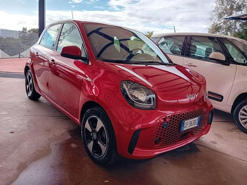 Rosso Usata 2021 Smart ForFour Electric Drive Passion Utilitaria | 12.500 € (Buon prezzo) - Immagine 1/4