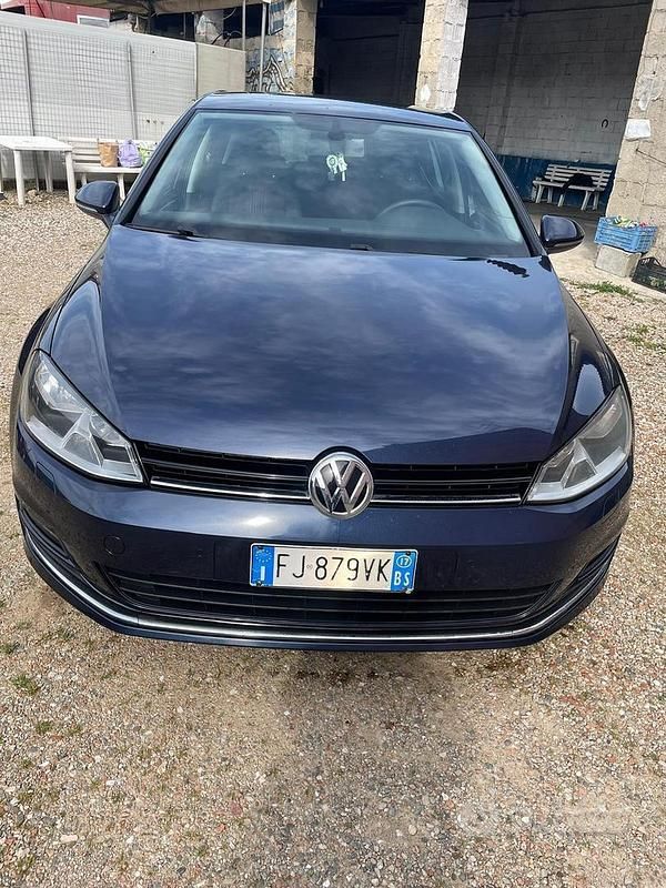 Usata VW Golf VII 110 CV (80 kW) 2017 Blu Berlina