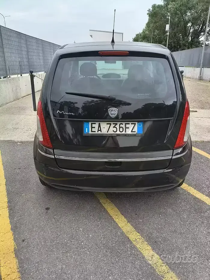 Usata Lancia Musa 77 CV (56 kW) 2010 Monovolume