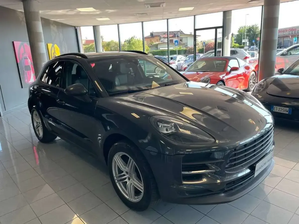 Usata Porsche Macan Sport 245 CV (180 kW) 2019 Grigio SUV