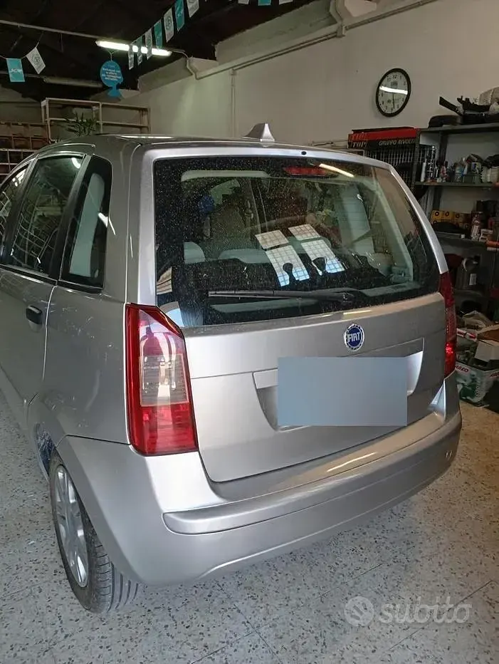 Usata Fiat Idea 69 CV (50 kW) 2005 Grigio Monovolume
