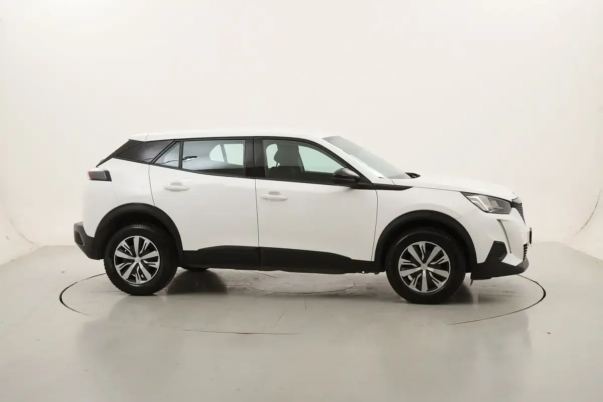 Usata Peugeot 2008 Active 110 CV (80 kW) 2022 SUV