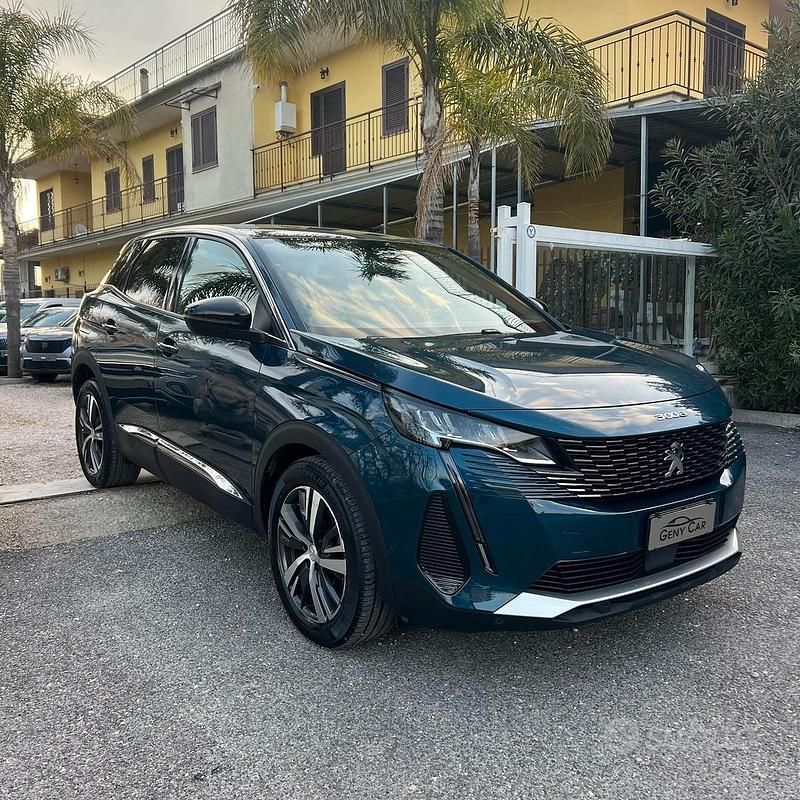 Usata Peugeot 3008 Allure 131 CV (96 kW) 2022 Blu SUV