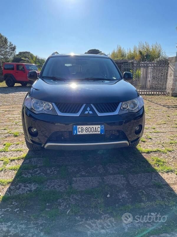 Usata 2008 Mitsubishi Outlander SUV | 4200 € (Buon prezzo) - Immagine 1/4