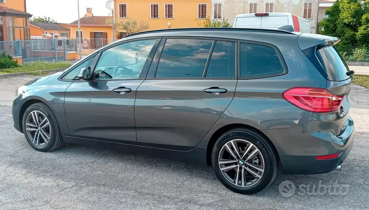 Usata BMW 218 Gran Tourer Advantage 150 CV (110 kW) 2018 Grigio Monovolume