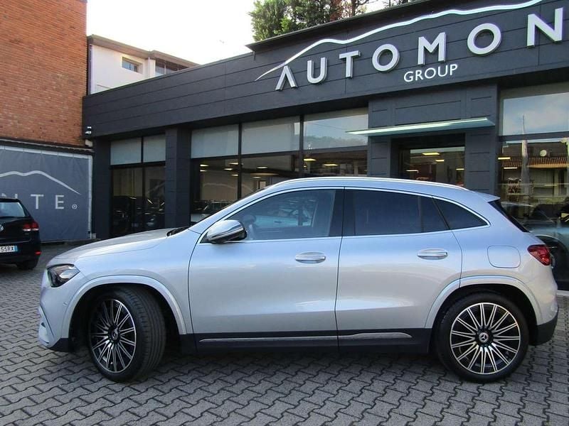 Usata Mercedes GLA200 Premium 163 CV (119 kW) 2025 Argento hightech SUV