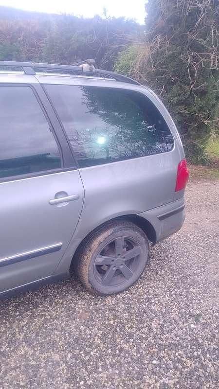 Usata VW Sharan Comfortline 110 CV (80 kW) 2005 Grigio Monovolume