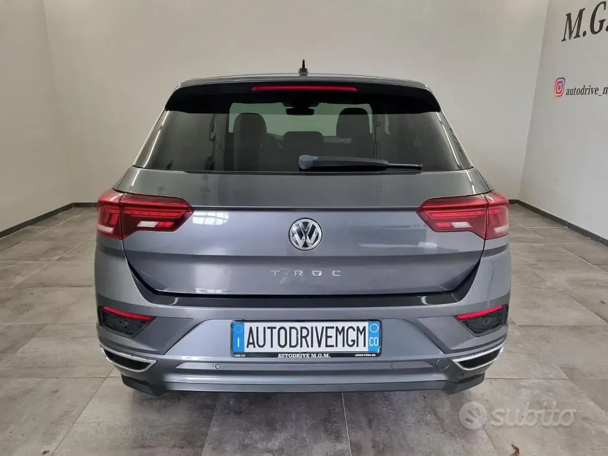 Usata VW T-Roc Style 150 CV (110 kW) 2019 Grigio SUV