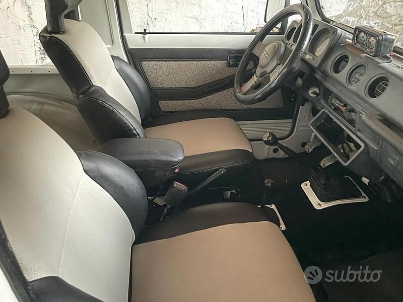 Usata Suzuki Samurai 64 CV (47 kW) 1989 Bianco SUV