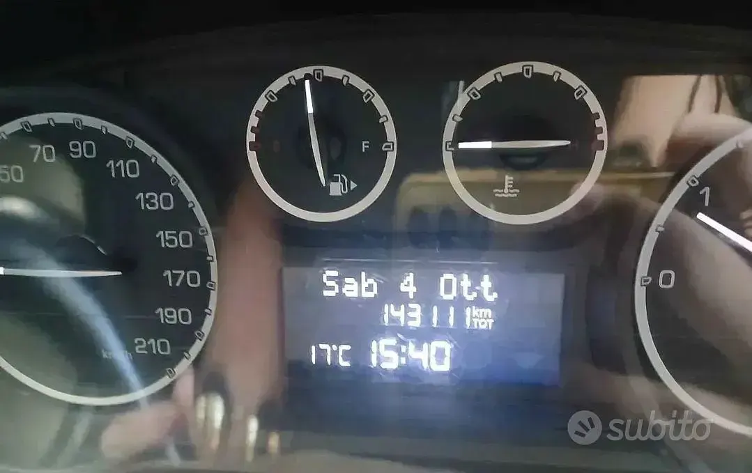 Usata Lancia Ypsilon 69 CV (50 kW) 2011 Grigio Utilitaria