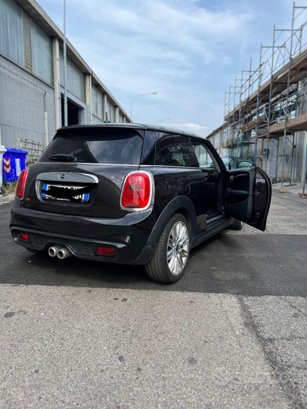 Usata Mini One D 116 CV (85 kW) 2014 Nero Utilitaria