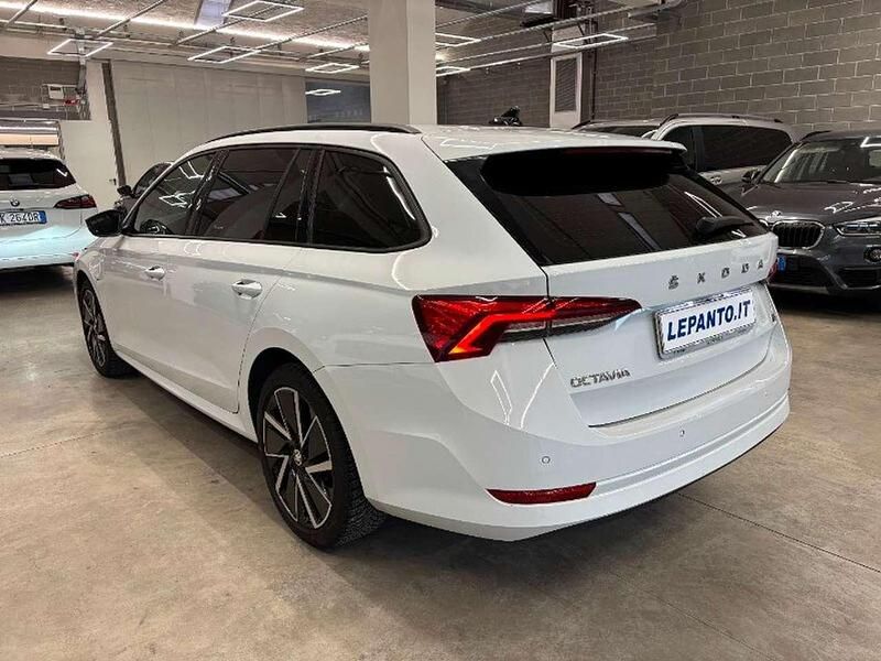 Usata Skoda Octavia Executive 204 CV (150 kW) 2020 Bianco Station wagon