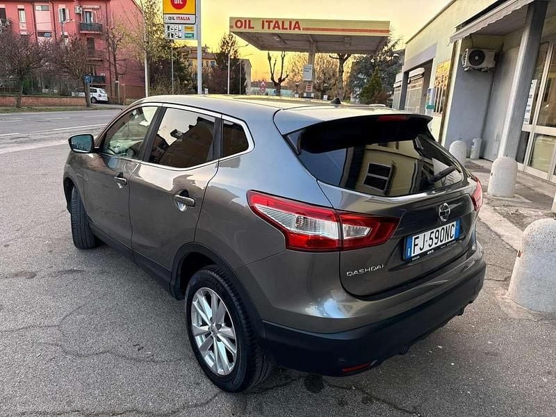 Usata Nissan Qashqai 110 CV (80 kW) 2017 Grigio SUV