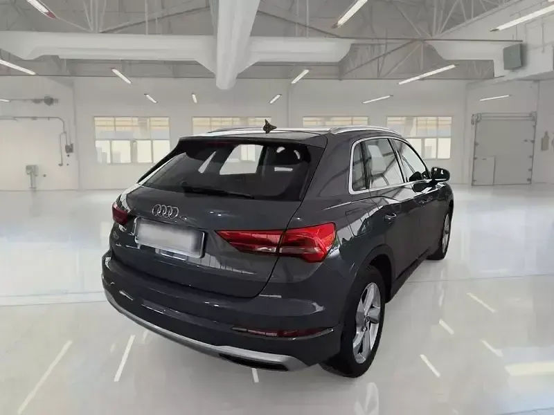 Usata Audi Q3 Advanced 150 CV (110 kW) 2020 Grigio SUV
