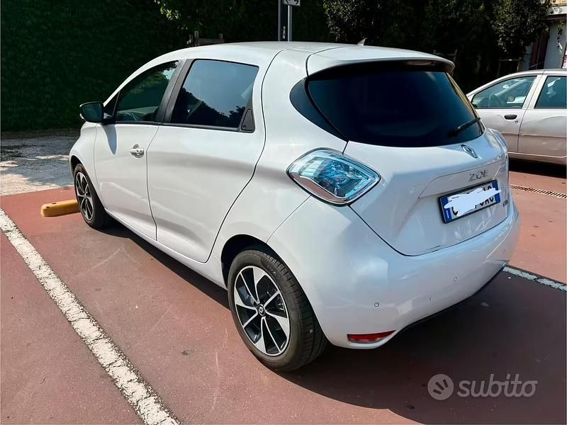 Usata Renault Zoe 41 kW (56 CV) 2018 Bianco Utilitaria
