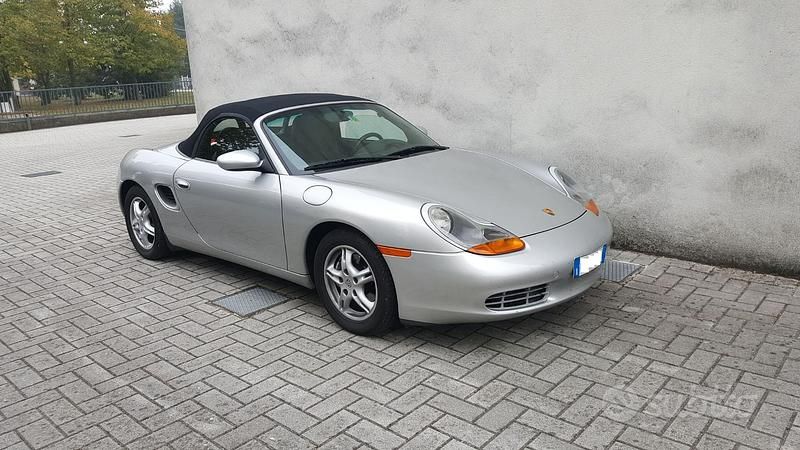 Usata Porsche Boxster 204 CV (150 kW) 1997 Grigio Cabrio
