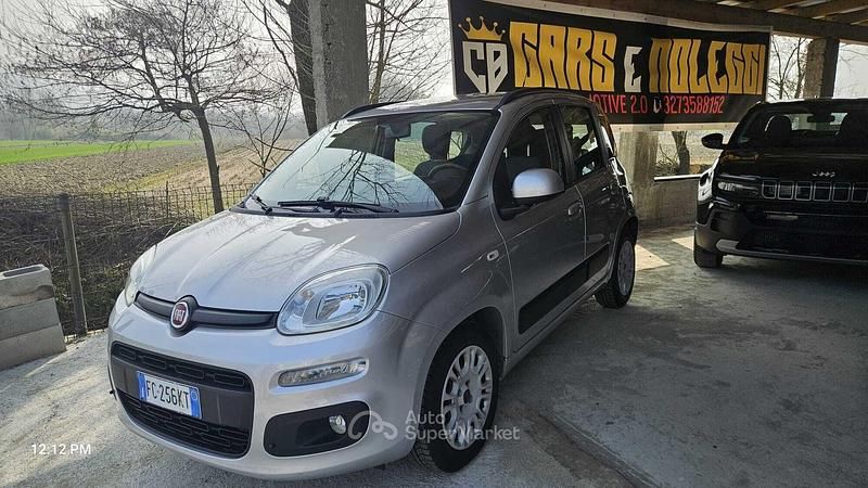 Usata Fiat Panda 69 CV (50 kW) 2015 Argento Utilitaria