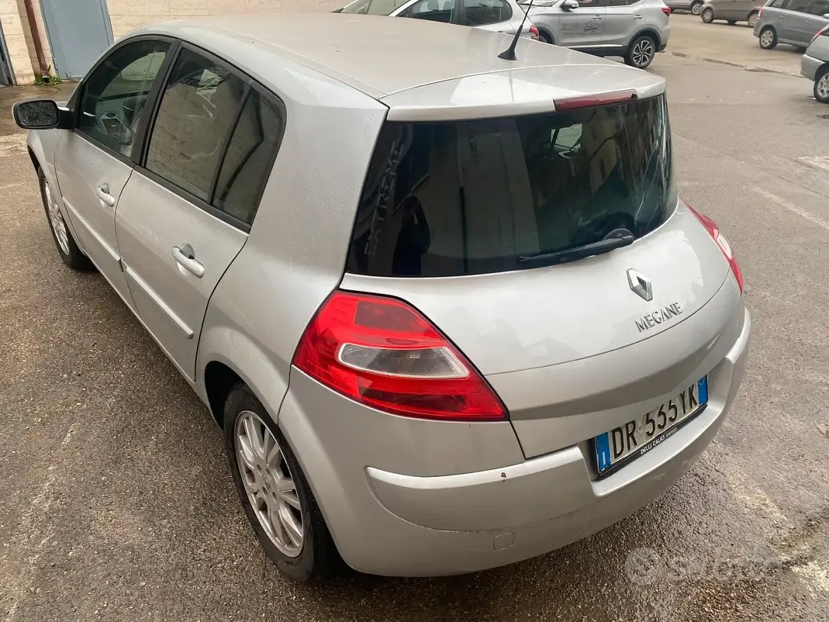 Usata Renault Mégane 2005 Grigio Berlina