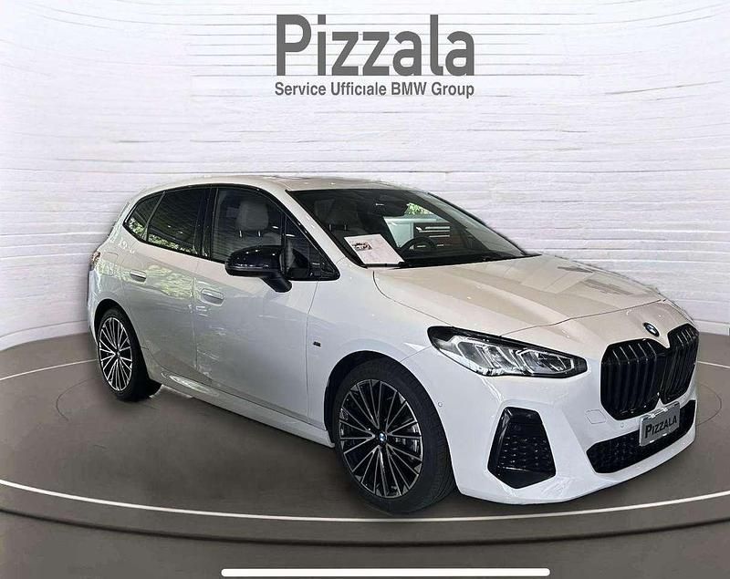 Bianco Usata 2024 BMW 218 Active Tourer M Sport Monovolume | 37.800 € (Cara) - Immagine 1/4
