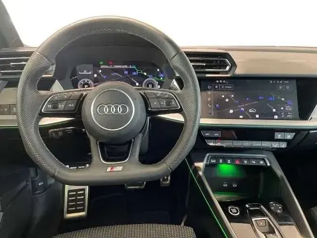 Usata Audi A3 S-Line 150 CV (110 kW) 2025 Grigio Berlina