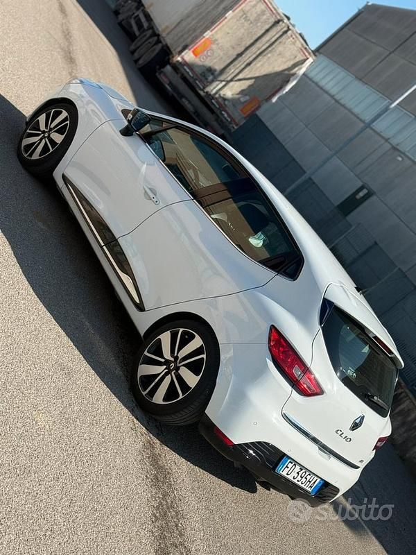 Usata Renault Clio 75 CV (55 kW) 2016 Bianco Utilitaria