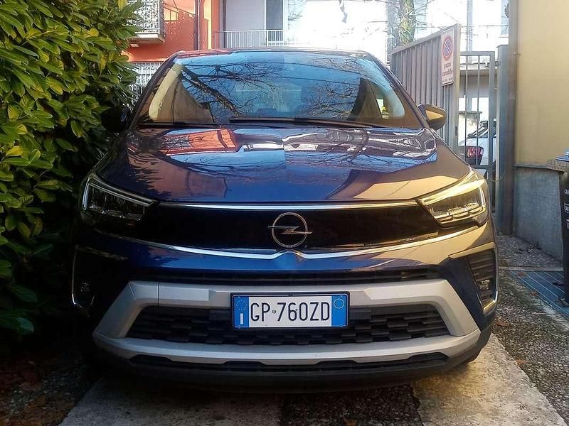 Usata Opel Crossland Edition 110 CV (80 kW) 2023 Blu/azzurro SUV
