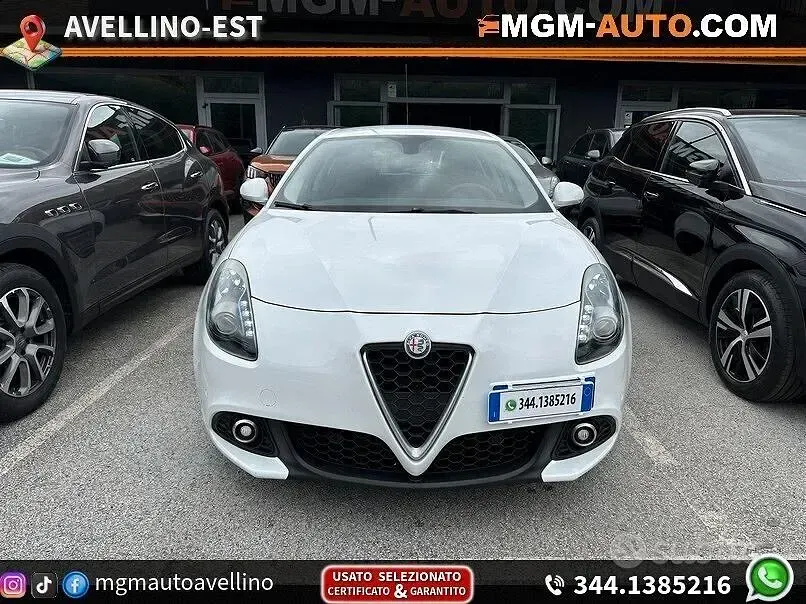 Usata Alfa Romeo Giulietta Super 120 CV (88 kW) 2018 Bianco Utilitaria