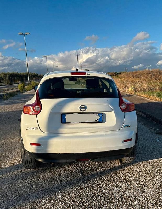Usata Nissan Juke 110 CV (80 kW) 2011 Bianco SUV