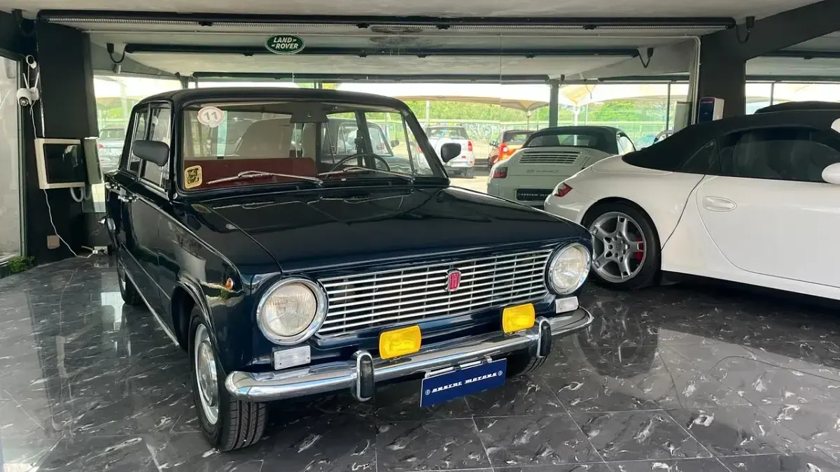 Usata Fiat 124 24 CV (17 kW) 1977 Blu Cabrio