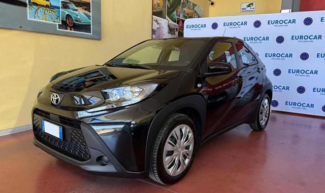 Usata Toyota Aygo X Active 72 CV (52 kW) 2025 Nero SUV