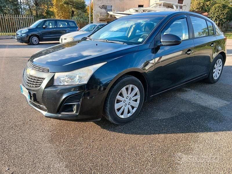 Nero Usata 2013 Chevrolet Cruze Berlina | 2900 € (Super prezzo) - Immagine 1/4