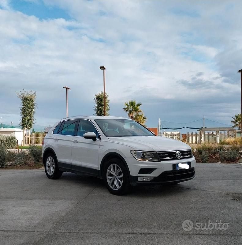 Usata VW Tiguan Business 125 CV (91 kW) 2016 Bianco SUV