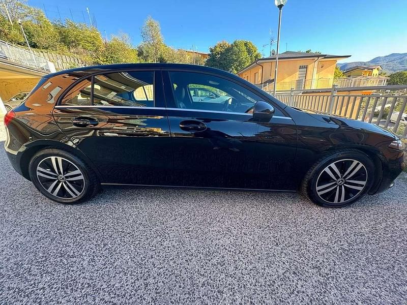 Usata Mercedes A180 Executive 116 CV (85 kW) 2020 Nero Berlina