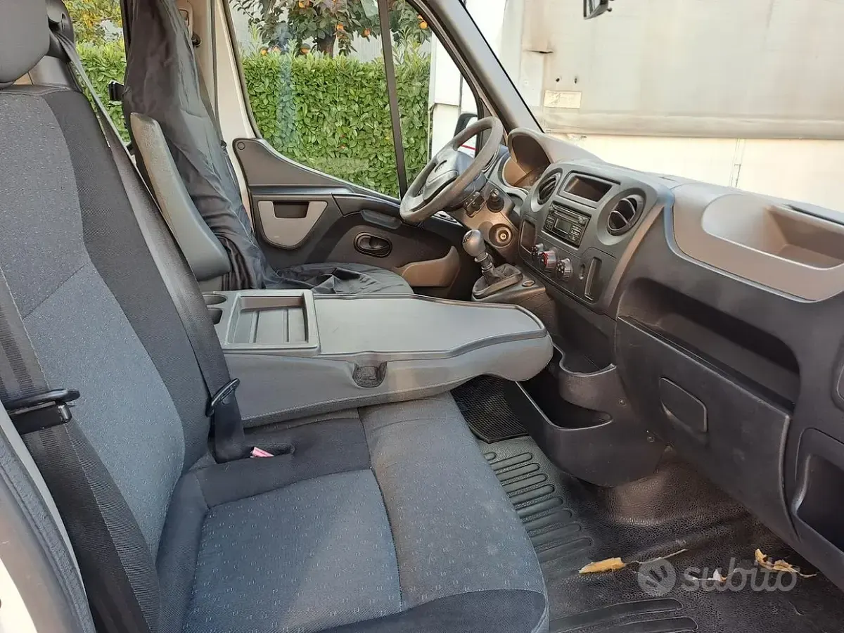 Usata Opel Movano 136 CV (100 kW) 2016 Bianco Monovolume