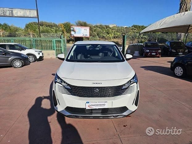 Usata Peugeot 3008 120 CV (88 kW) 2021 Bianco SUV