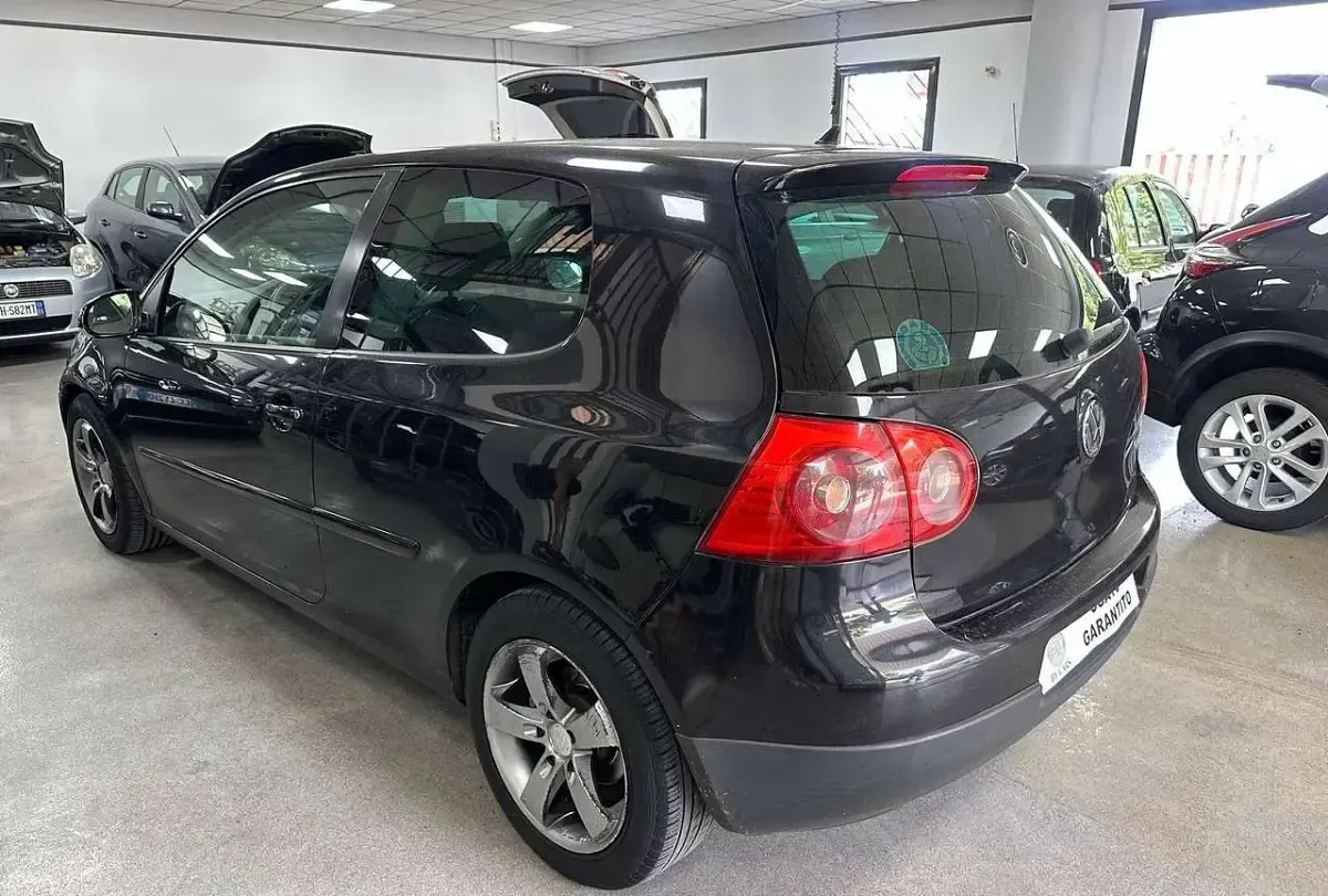 Usata VW Golf IV Sportline 116 CV (85 kW) 2006 Nero Berlina
