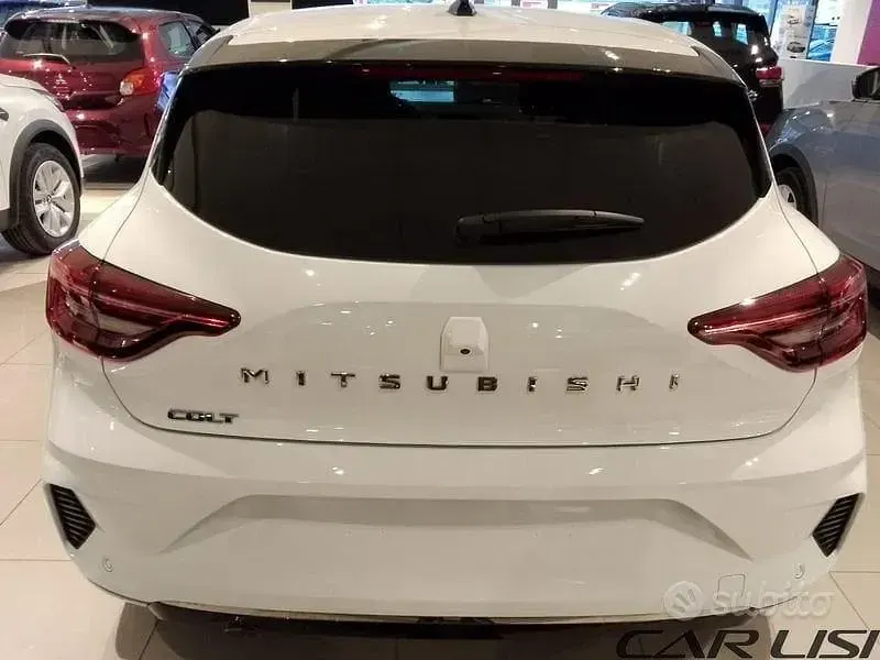 Nuova Mitsubishi Colt Invite 65 CV (47 kW) 2026 Utilitaria