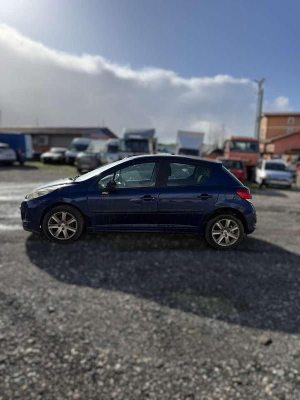 Usata Peugeot 207 95 CV (69 kW) 2010 Blu/azzurro Berlina