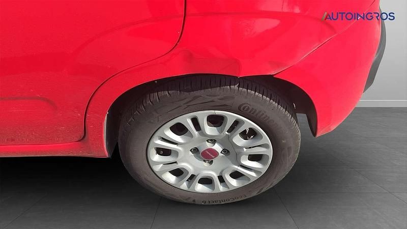 Usata Fiat Panda Connect 69 CV (50 kW) 2021 Rosso Utilitaria
