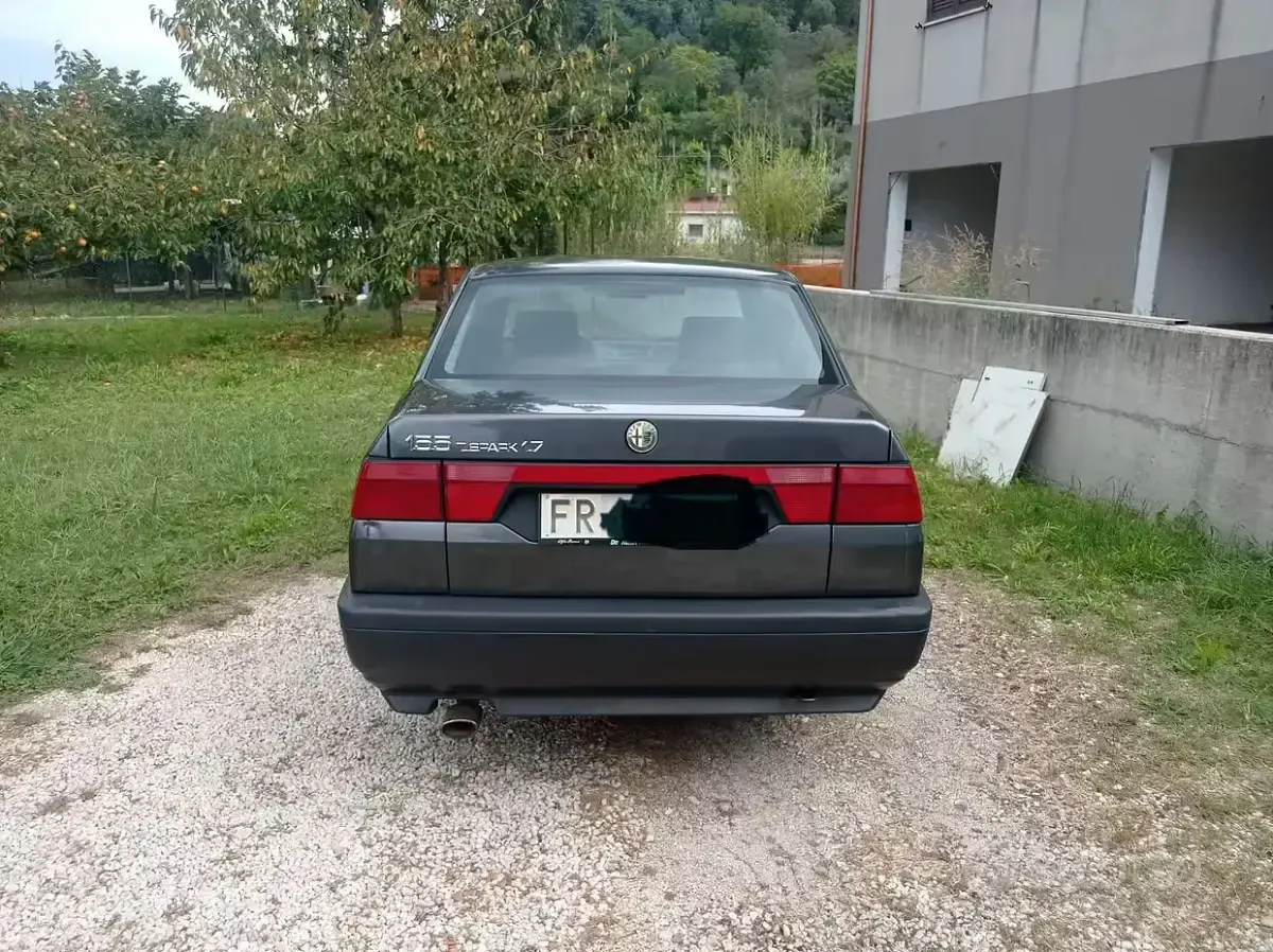 Usata Alfa Romeo 155 116 CV (85 kW) 1993 Berlina