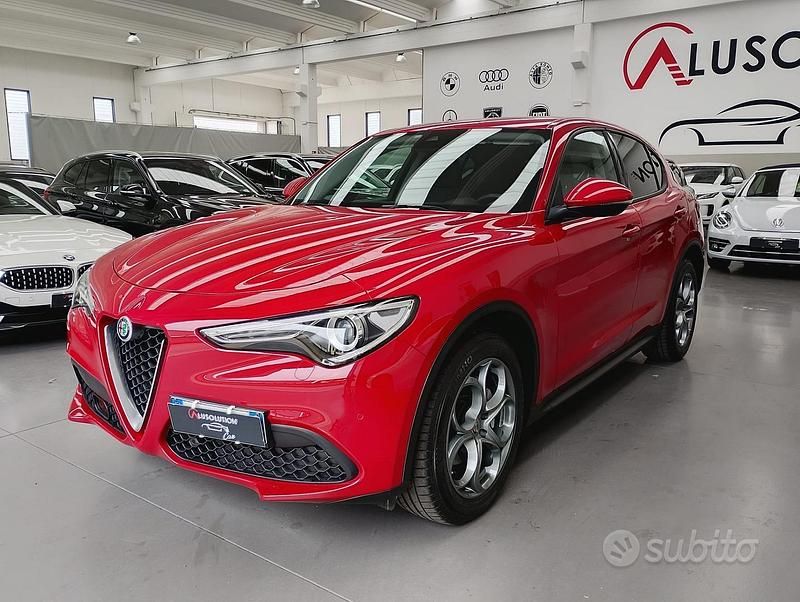 Usata Alfa Romeo Stelvio Super 160 CV (117 kW) 2020 Rosso SUV