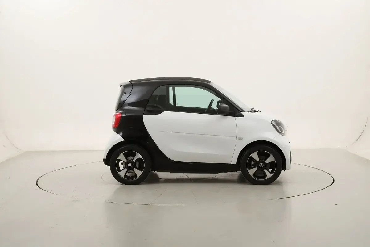 Usata Smart ForTwo Coupé Passion 41 kW (56 CV) 2022 Utilitaria