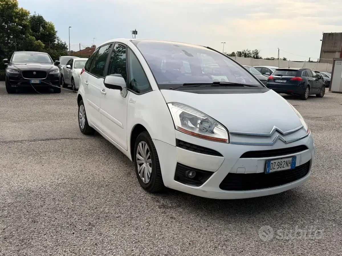 Usata Citroën Grand C4 Picasso Elegance 109 CV (80 kW) 2009 Bianco Monovolume