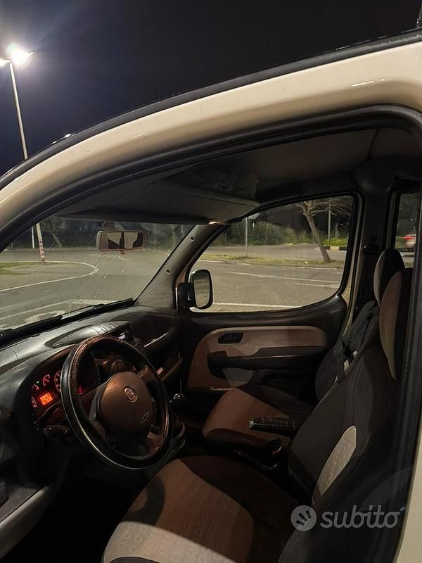Usata Fiat Doblò 105 CV (77 kW) 2008 Bianco Monovolume