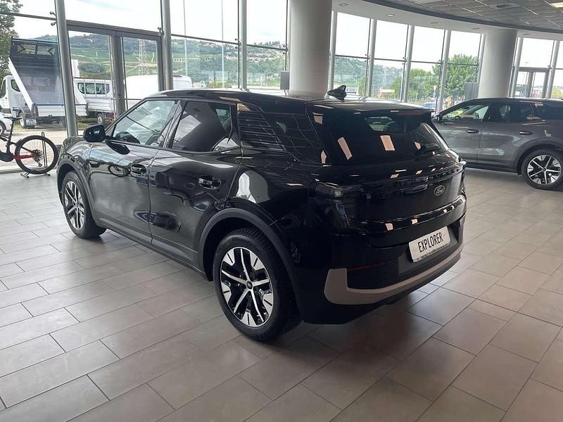 Usata Ford Explorer Extended Range 210 kW (286 CV) 2024 Frozen white SUV